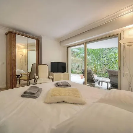 Rocher Saint Georges Spacieux 3p Jardin Piscine Cannes